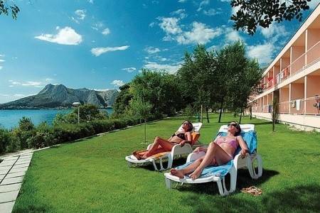 Invia – Hotel Brzet, Omiš,  recenzia