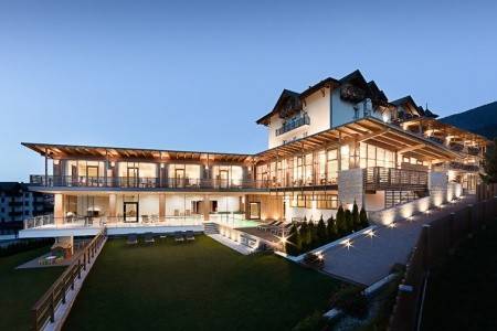 Invia – Hotel Corona Dolomites S Bazénem Pig- Andalo,  recenzia