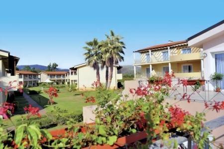 Invia – Nicotera Beach,  recenzia