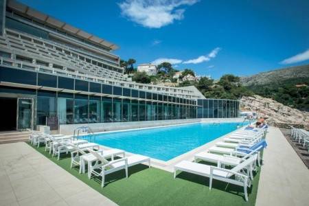 Invia – Rixos Libertas Dubrovnik,  recenzia