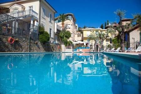 Invia – Villa Igea,  recenzia