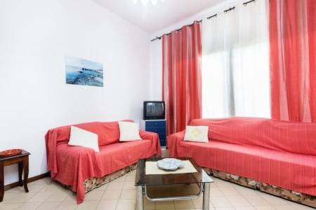 Invia – Villetta La Bussola,  recenzia