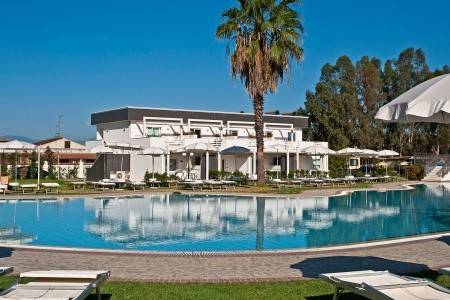 Invia – Salice Club Resort,  recenzia
