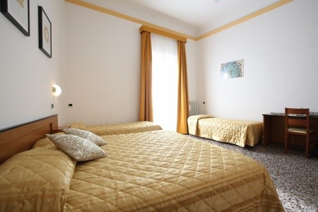 Invia – Casa Del Lago, Florencia