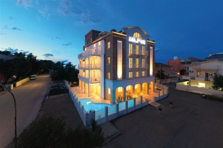 Invia – Rezidence Alba Palace (Alba Adriatica), Marche