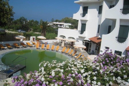 Invia – Park Victoria, Ischia