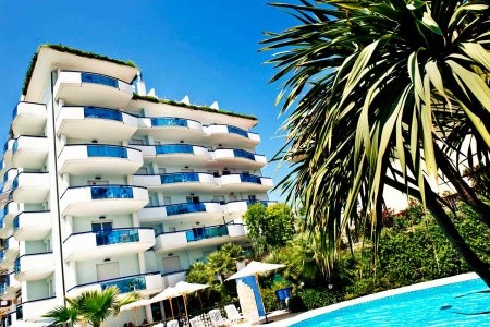 Invia – Rezidence Oltremare, Marche