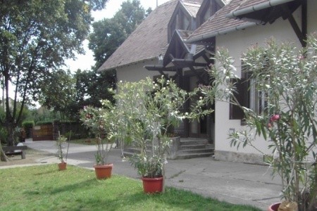 Invia – Vakáció Üdülő, Balaton – severné pobrežie