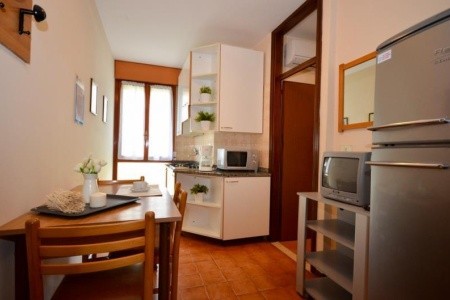 Invia – Apartmány A Schiera Sirbi, Bibione